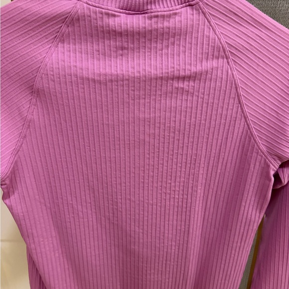 Lululemon Ribbed Long Sleeve Top Pink Purple Size 4 Thumbholes - Picture 7 of 11